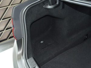 2018740Li xDrive  ׿Խb g