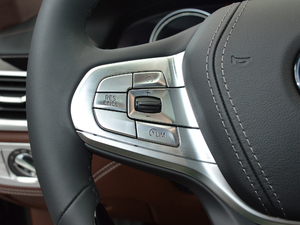 2018740Li xDrive  ׿Խb п؅^