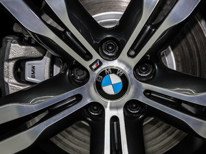 2018740Li xDrive  M\b ^