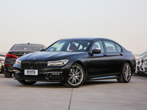 2018740Li xDrive  M˶װ  ǰ45