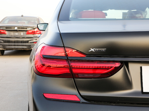 2018740Li xDrive  M\b  ^