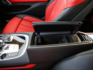 2018740Li xDrive  M\b  g