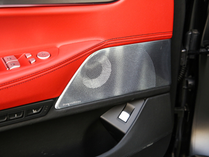 2018740Li xDrive  M\b  g