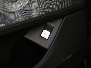 2018740Li xDrive  M\b  g