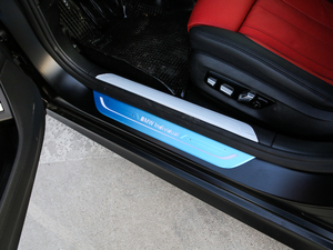 2018740Li xDrive  M\b  g