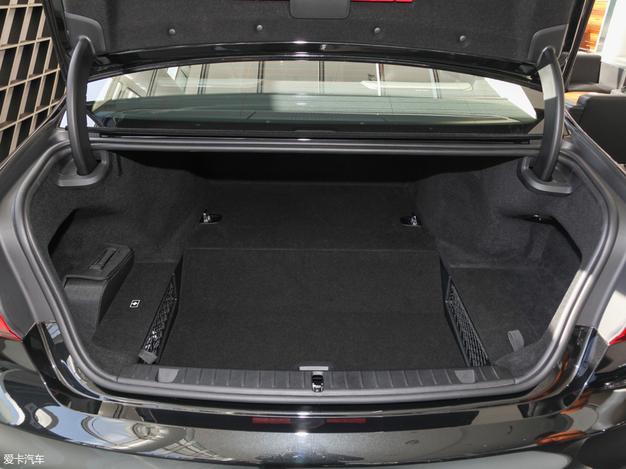 2018R7ϵԴ 740Le xDrive