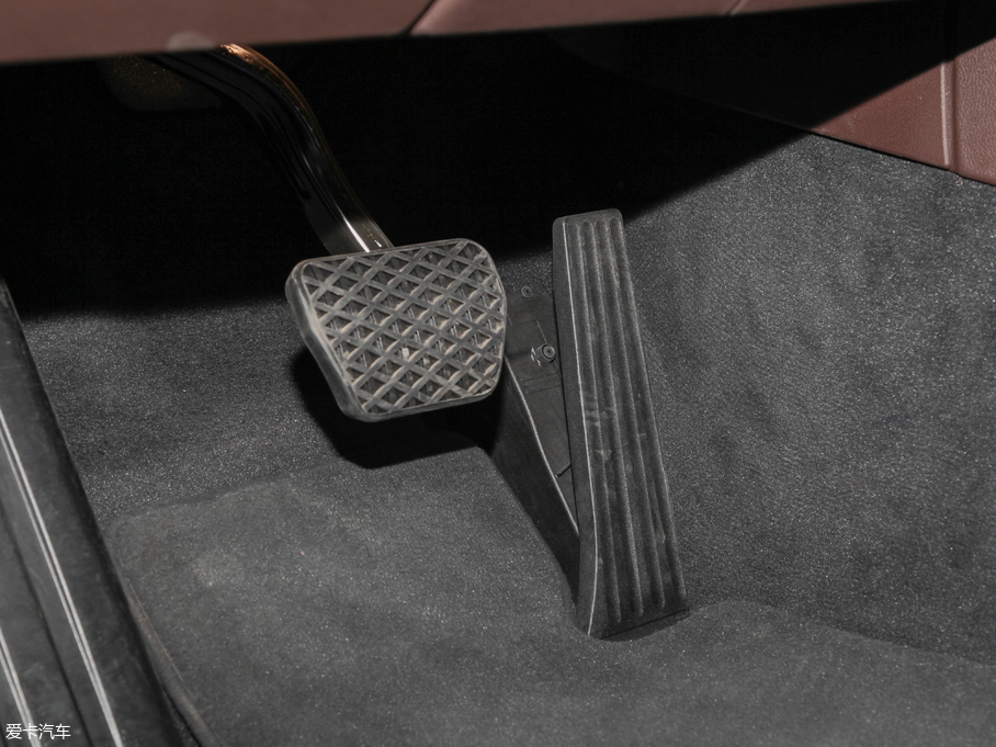 2018R7ϵԴ 740Le xDrive