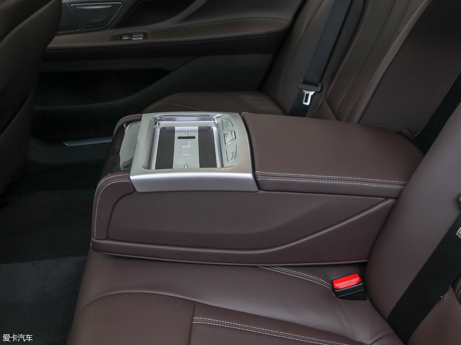 2018R7ϵԴ 740Le xDrive