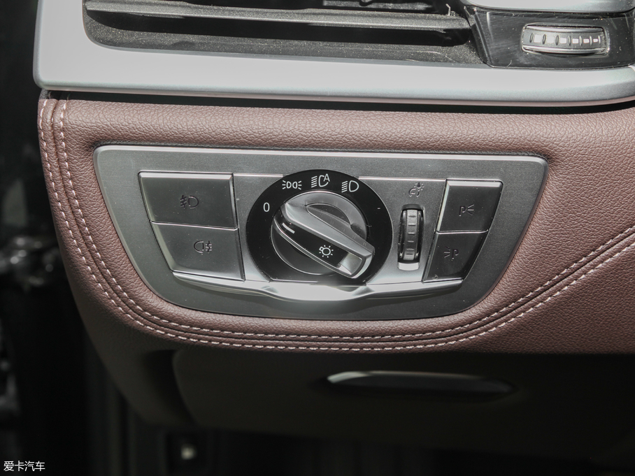 2018R7ϵԴ 740Le xDrive