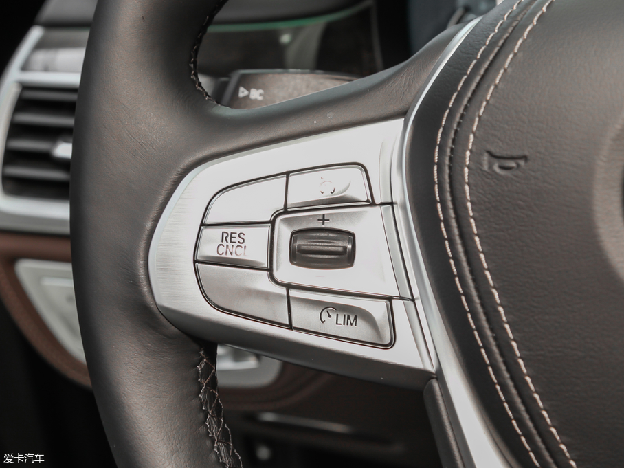 2018R7ϵԴ 740Le xDrive