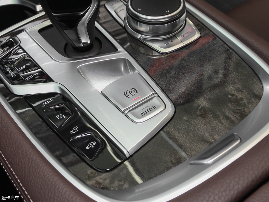 2018R7ϵԴ 740Le xDrive