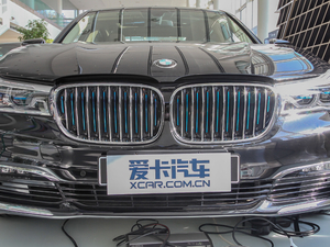 2018740Le xDrive оW