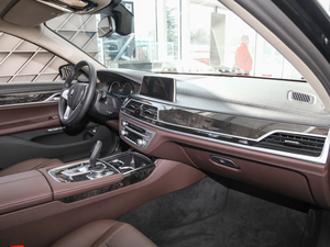 2018740Le xDrive п؅^(q)