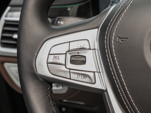 2018740Le xDrive п؅^