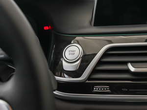 2018740Le xDrive п؅^