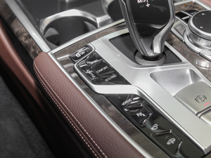 2018740Le xDrive п؅^