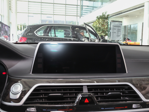 2018740Le xDrive п_@ʾ