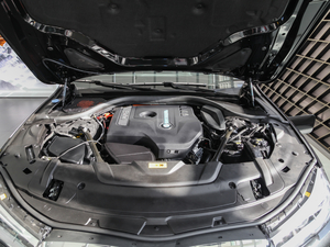 2018740Le xDrive lәC