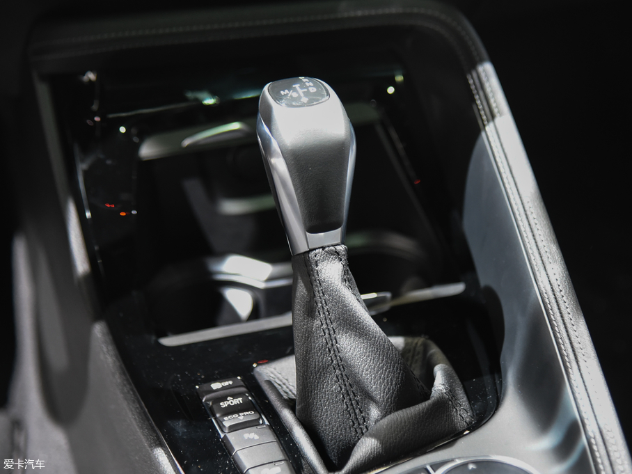 2018RX2(M) xDrive28i