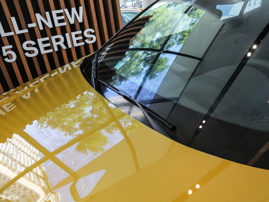 2018RX2(M) sDrive 25i MԽҰb V