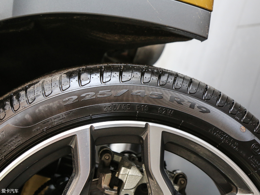 2018RX2(M) sDrive 25i MԽҰb V