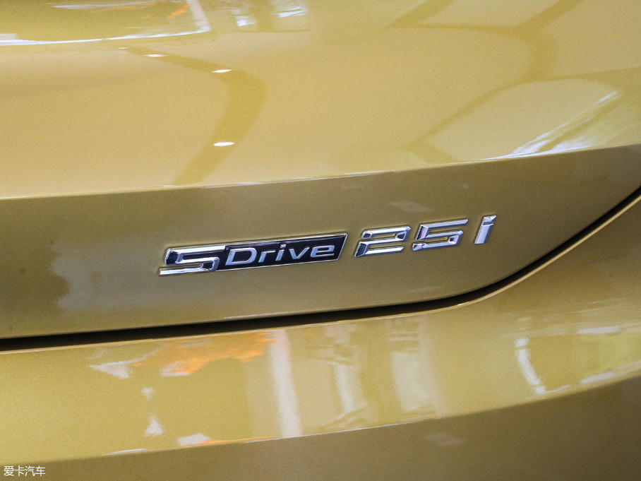 2018RX2(M(jn)) sDrive 25i MԽҰb (gu)V