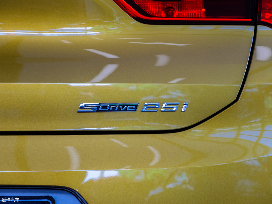 2018RX2(M) sDrive 25i AMԽҰb V