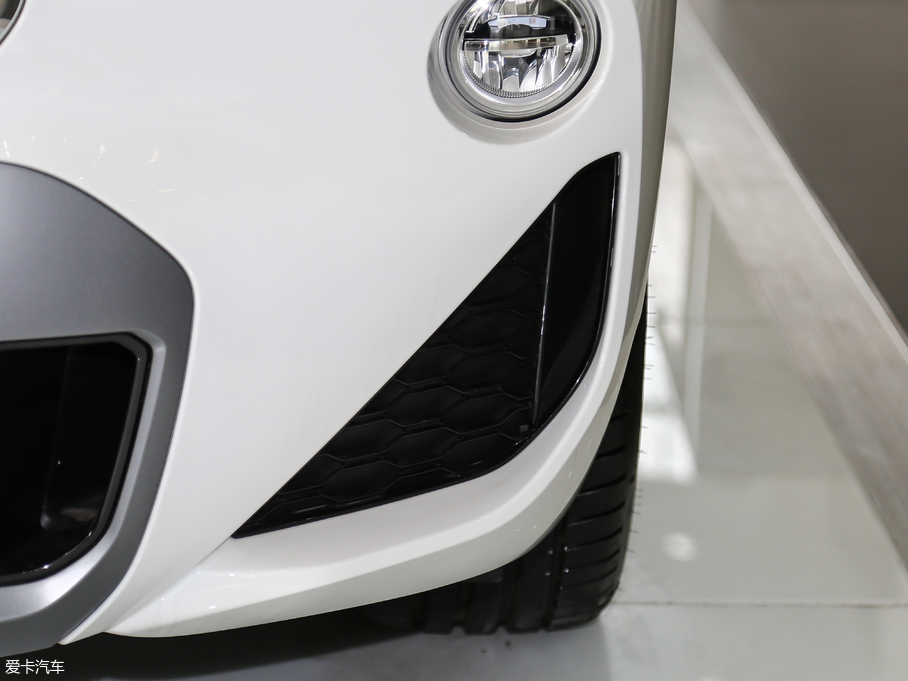 2018RX2(M(jn)) sDrive 25i AMԽҰb V