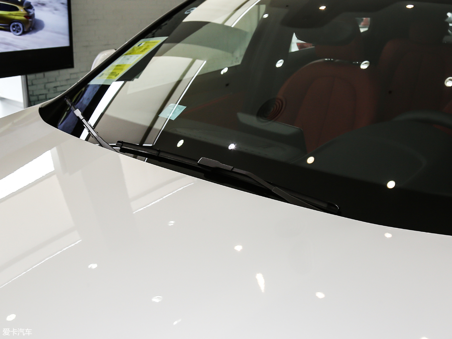 2018RX2(M) sDrive 25i AMԽҰb V