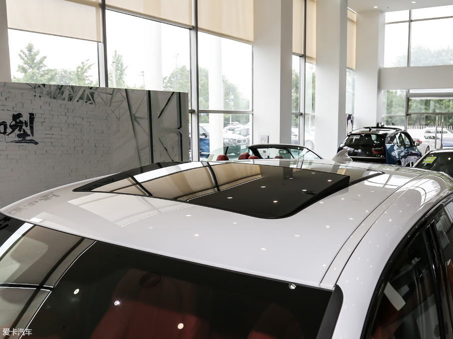 2018RX2(M) sDrive 25i AMԽҰb V