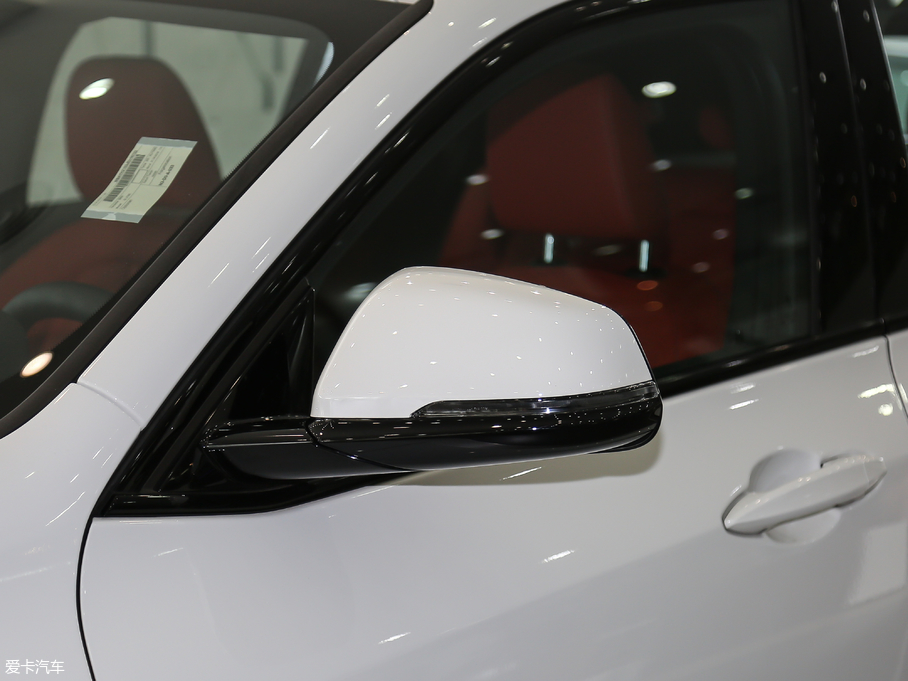 2018RX2(M) sDrive 25i AMԽҰb V