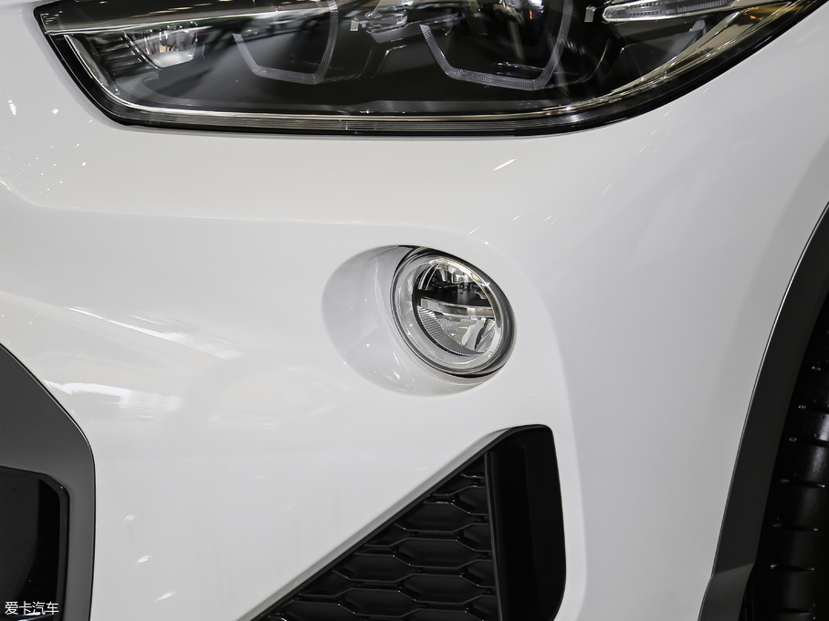 2018RX2(M) sDrive 25i AMԽҰb V