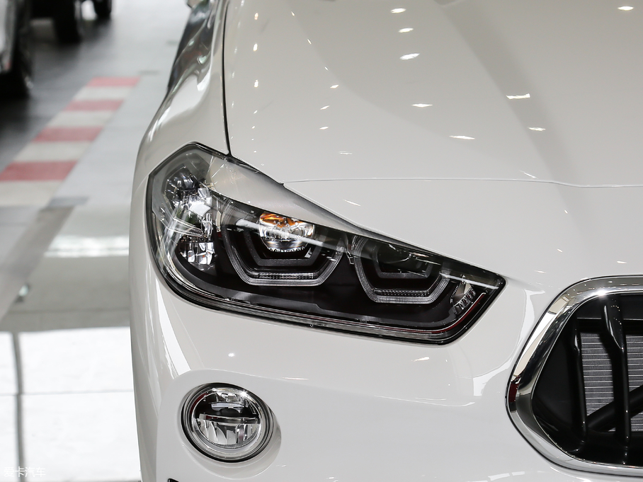 2018RX2(M) sDrive 25i AMԽҰb V