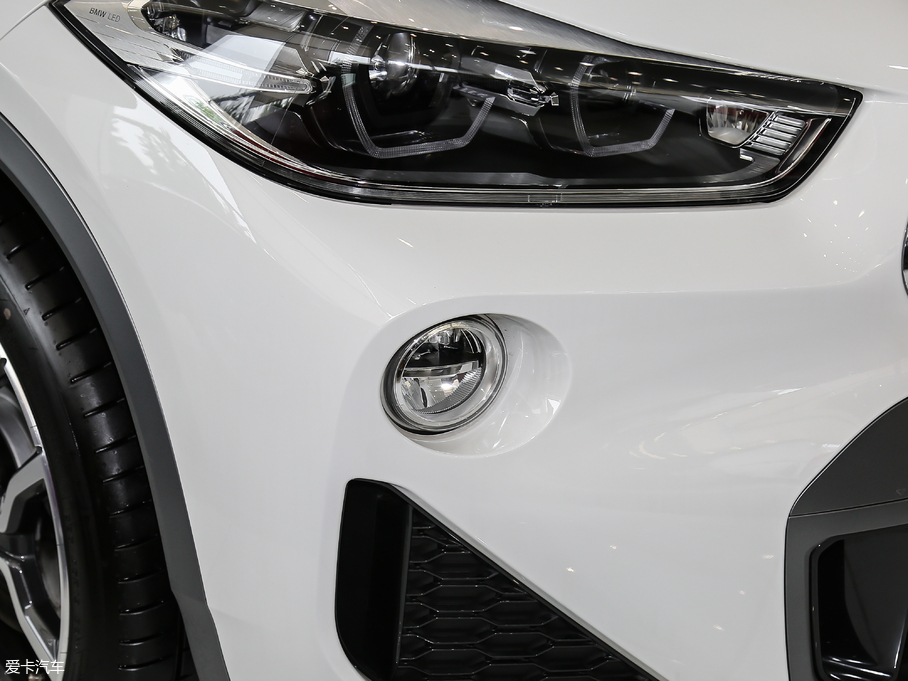 2018RX2(M) sDrive 25i AMԽҰb V