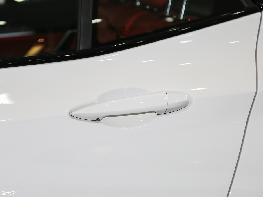 2018RX2(M) sDrive 25i AMԽҰb V