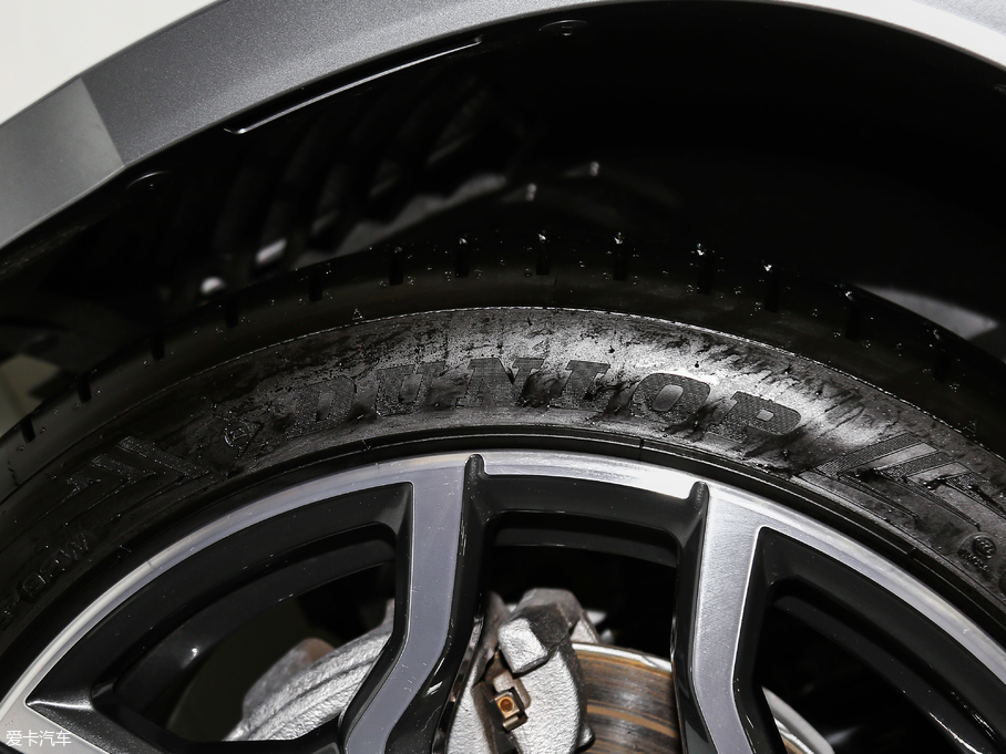 2018RX2(M(jn)) sDrive 25i AMԽҰb (gu)V