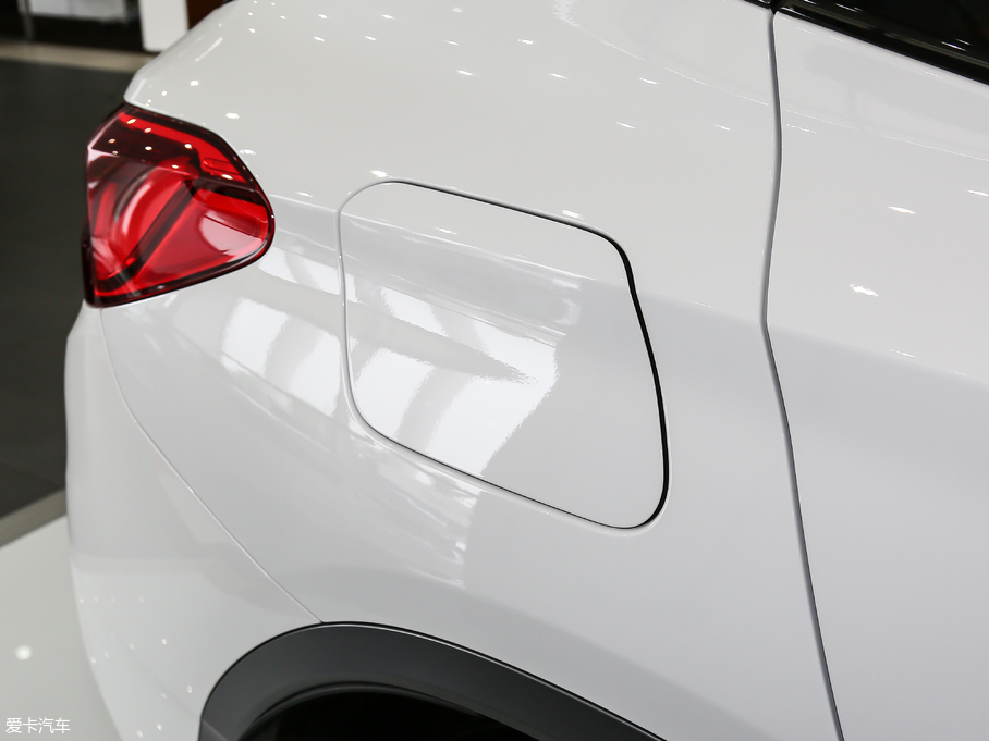 2018RX2(M) sDrive 25i AMԽҰb V