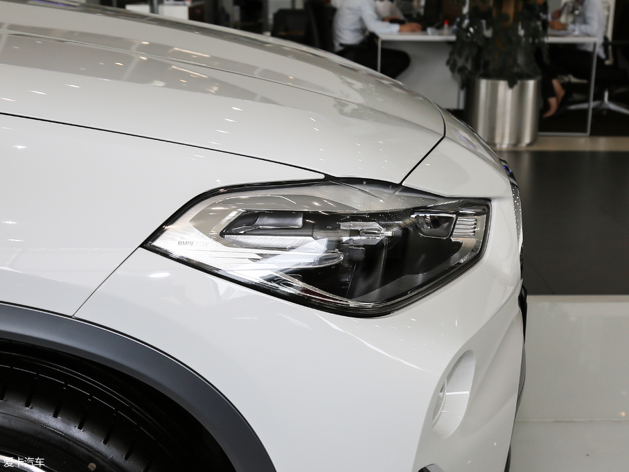 2018RX2(M) sDrive 25i AMԽҰb V