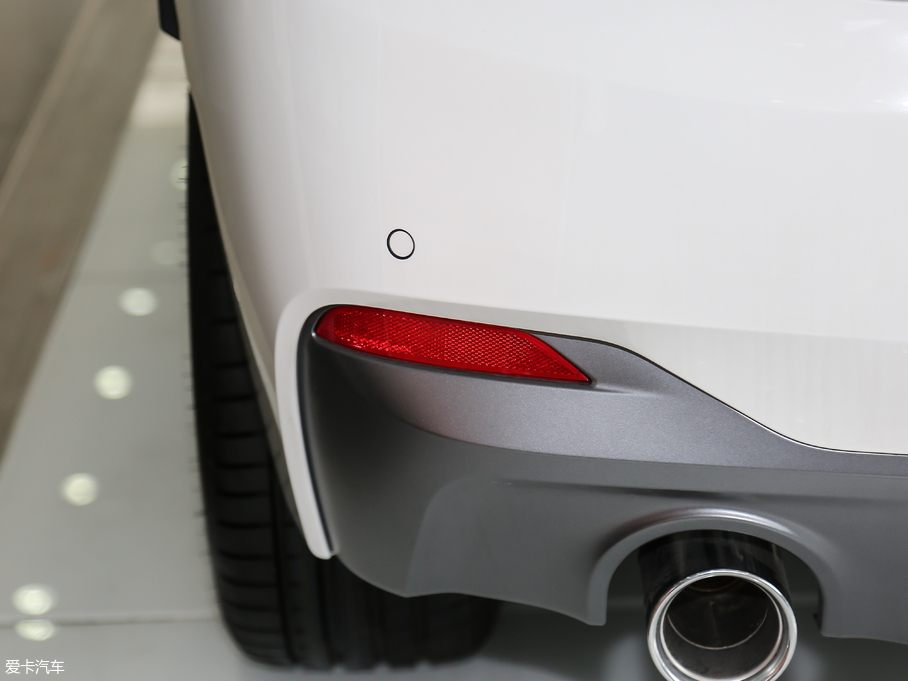 2018RX2(M(jn)) sDrive 25i AMԽҰb (gu)V