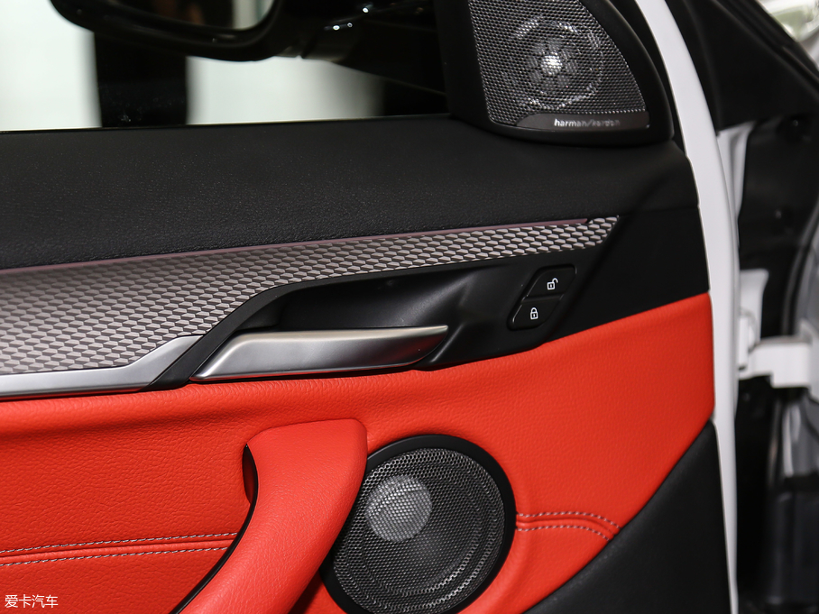 2018RX2(M) sDrive 25i AMԽҰb V