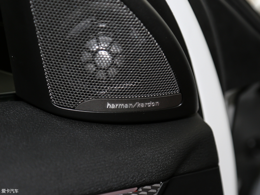 2018RX2(M(jn)) sDrive 25i AMԽҰb (gu)V