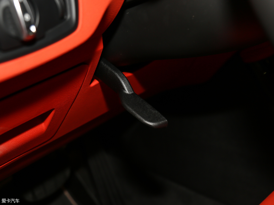 2018RX2(M) sDrive 25i AMԽҰb V