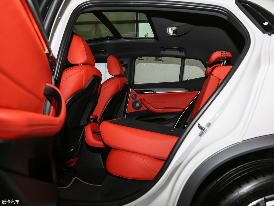 2018RX2(M) sDrive 25i AMԽҰb V