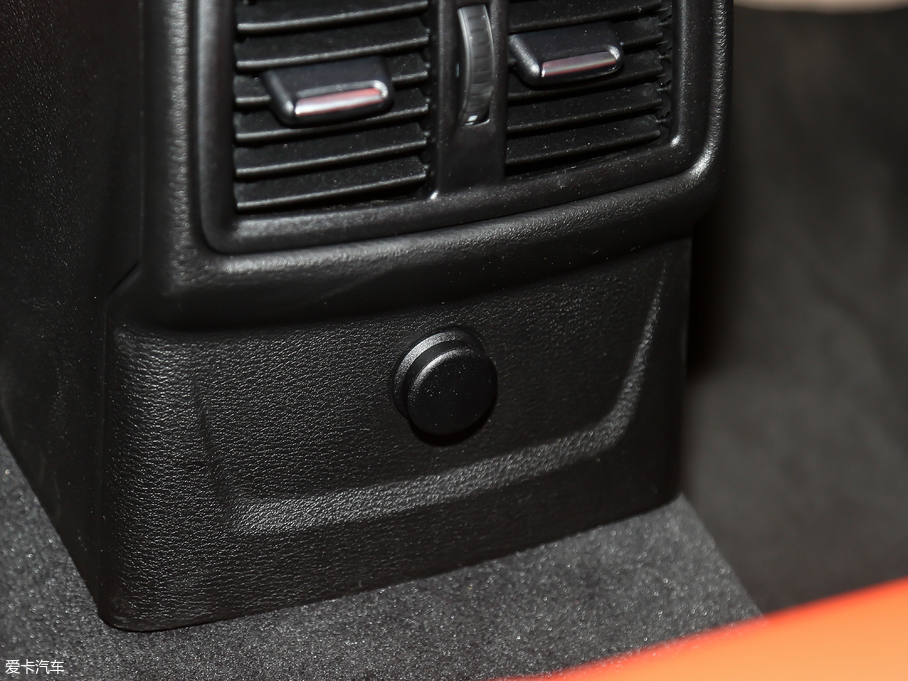 2018RX2(M(jn)) sDrive 25i AMԽҰb (gu)V