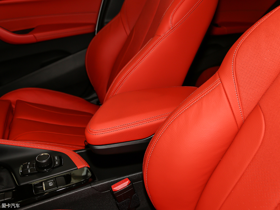 2018RX2(M) sDrive 25i AMԽҰb V