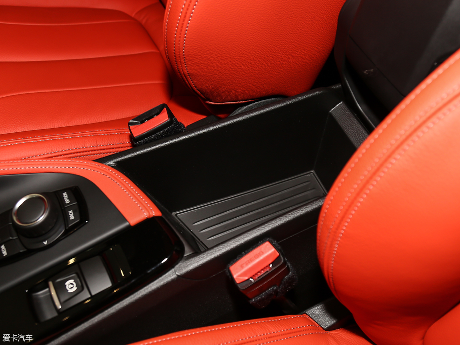 2018RX2(M) sDrive 25i AMԽҰb V