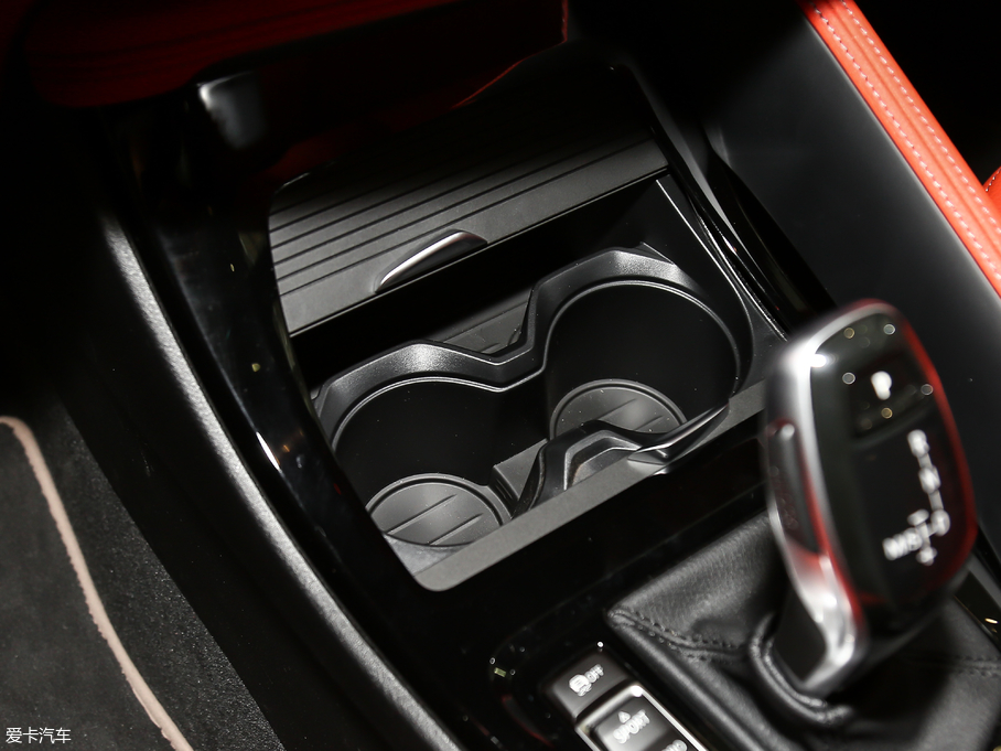 2018RX2(M) sDrive 25i AMԽҰb V