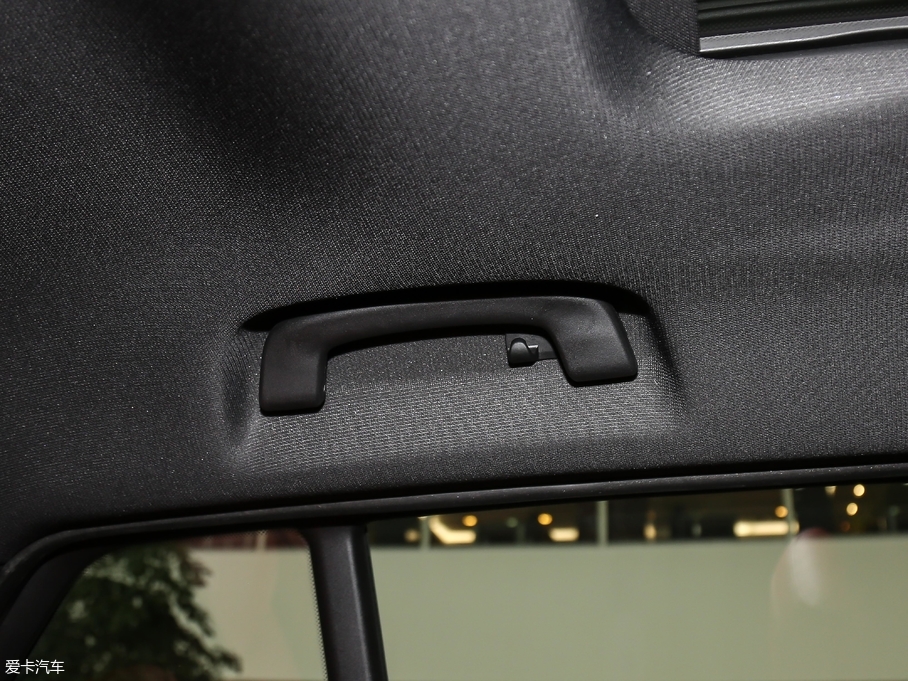 2018RX2(M) sDrive 25i AMԽҰb V