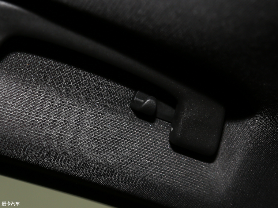 2018RX2(M(jn)) sDrive 25i AMԽҰb (gu)V