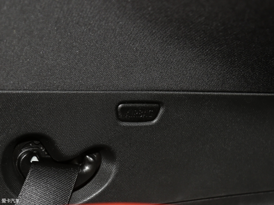 2018RX2(M) sDrive 25i AMԽҰb V